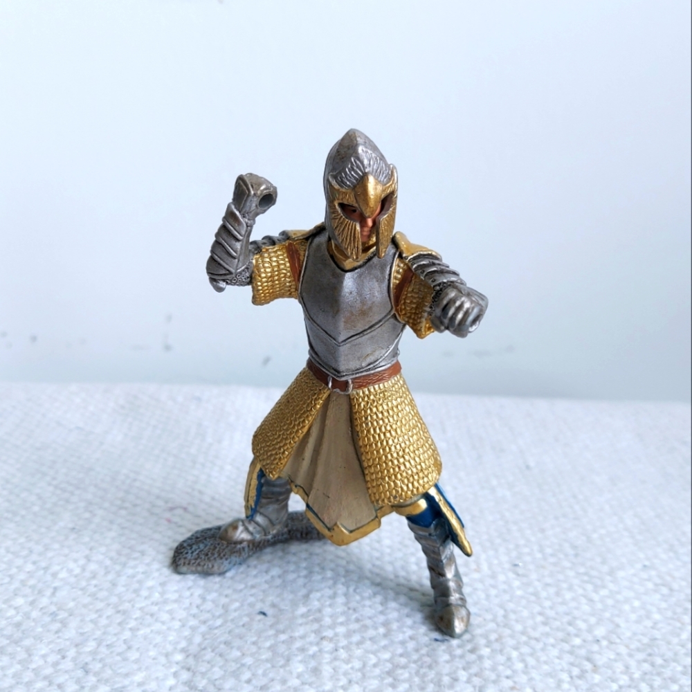 Schleich Silver & Gold Color Griffin Knight with Pole-arm Model 70113